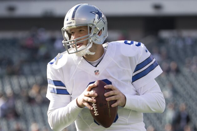 PHILADELPHIA, PA - JANUARY 1: Tony Romo #9 of the Dallas Cowboys warms up prior to the game against the Philadelphia Eagles at Lincoln Financial Field on January 1, 2017 in Philadelphia, Pennsylvania. The Eagles defeated the Cowboys 27-13. (Photo by Mitchell Leff/Getty Images)