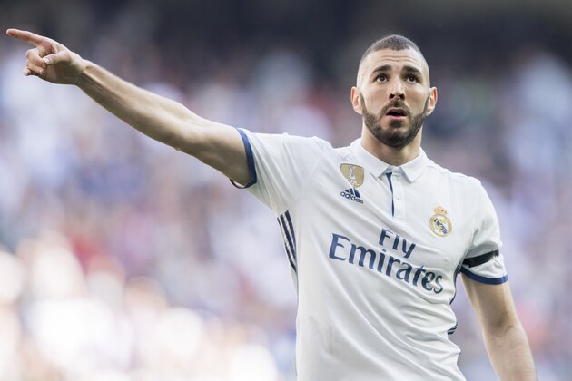 MADRID, SPAIN - APRIL 02: Karim Benzema of Real Madrid celebrates during their La Liga match between Real Madrid and Deportivo Alaves at the Santiago Bernabeu Stadium on 02 April 2017 in Madrid, Spain. (Photo by Power Sport Images/Getty Images)