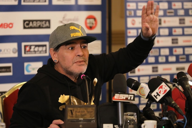 Retired Argentinian professional footballer Diego Armando Maradona attends a press conference at San Carlo Theatre in Naples on January 15, 2017. 
Maradona will perform on January 16 at the San Carlo Theatre in a show by Italian actor and director Alessandro Siani celebrating the 30th anniversary of the first Italian Serie A football championship won by SSC Napoli in 1987. / AFP / ALESSANDRO GAROFALO        (Photo credit should read ALESSANDRO GAROFALO/AFP/Getty Images)