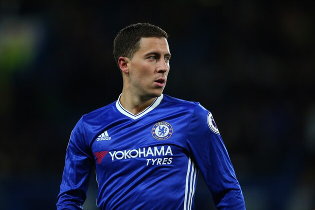 LONDON, ENGLAND - APRIL 05: Eden Hazard of Chelsea during the Premier League match between Chelsea and Manchester City at Stamford Bridge on April 5, 2017 in London, England. (Photo by Catherine Ivill - AMA/Getty Images)