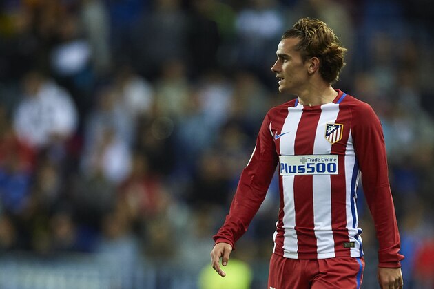 MALAGA, SPAIN - APRIL 01:  Antoine Griezmann of Club Atletico de Madrid looks on during La Liga match between Malaga CF and Club Atletico de Madrid at La Rosaleda Stadium April 01, 2017 in Malaga, Spain.  (Photo by Aitor Alcalde/Getty Images)