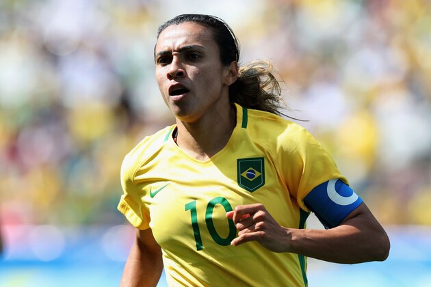 SAO PAULO, BRAZIL - AUGUST 19:  Marta of Brazil in action during the Women's Olympic Football Bronze Medal match between Brazil and Canada at Arena Corinthians on August 19, 2016 in Sao Paulo, Brazil.  (Photo by Alexandre Schneider/Getty Images)