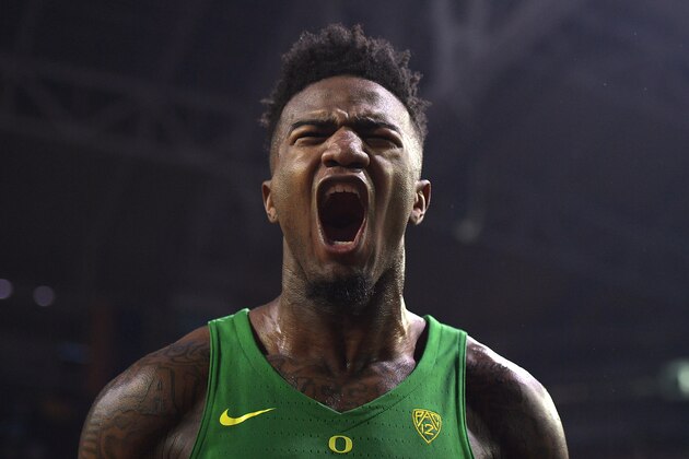 GLENDALE, AZ - APRIL 01: Jordan Bell #1 of the Oregon Ducks reacts during their game against the North Carolina Tar Heels during the 2017 NCAA Men's Final Four Semifinal at University of Phoenix Stadium on April 1, 2017 in Glendale, Arizona. North Carolina defeated Oregon 77-76. (Photo by Lance King/Getty Images)