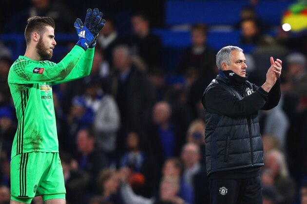 LONDON, ENGLAND - MARCH 13:  David De Gea of Manchester United and Jose Mourinho manager of Manchester United applaud the crowd after during The Emirates FA Cup Quarter-Final match between Chelsea and Manchester United at Stamford Bridge on March 13, 2017 in London, England.  (Photo by Ian Walton/Getty Images)