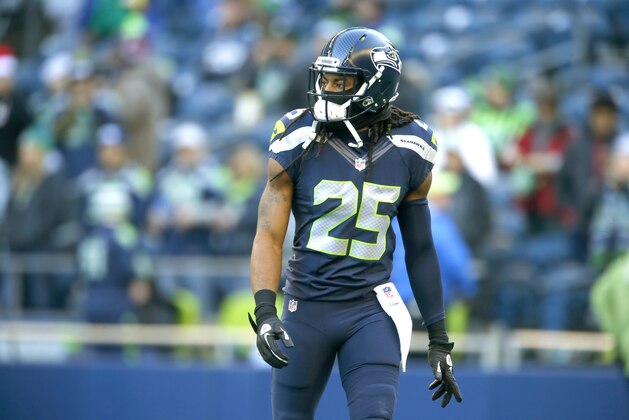 SEATTLE, WA - DECEMBER 24:  Cornerback Richard Sherman #25 of the Seattle Seahawks warms up before an NFL game against the Arizona Cardinals at CenturyLink Field on December 24, 2016 in Seattle, Washington.  (Photo by Otto Greule Jr/Getty Images)