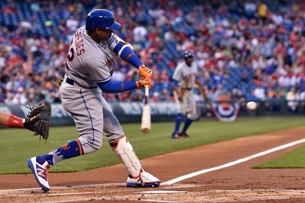 PHILADELPHIA, PA - APRIL 11: Yoenis Cespedes #52 of the New York Mets hits a three run home run in the first inning against the Philadelphia Phillies at Citizens Bank Park on April 11, 2017 in Philadelphia, Pennsylvania. (Photo by Drew Hallowell/Getty Images)