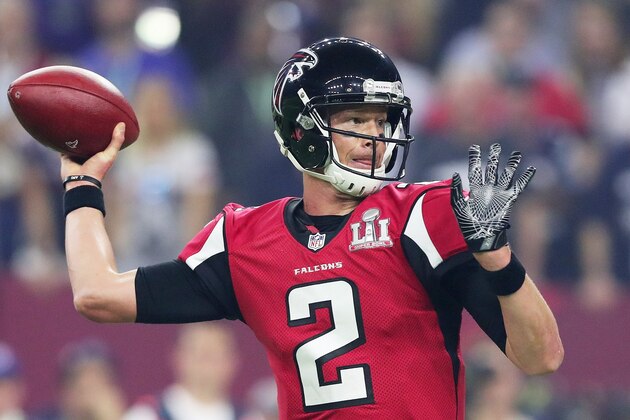 HOUSTON, TX - FEBRUARY 05: Matt Ryan #2 of the Atlanta Falcons throws the ball against the New England Patriots in the third quarter during Super Bowl 51 at NRG Stadium on February 5, 2017 in Houston, Texas.  (Photo by Tom Pennington/Getty Images)