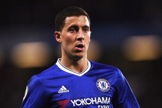 LONDON, ENGLAND - APRIL 05:  Eden Hazard of Chelsea looks on during the Premier League match between Chelsea and Manchester City at Stamford Bridge on April 5, 2017 in London, England.  (Photo by Mike Hewitt/Getty Images)