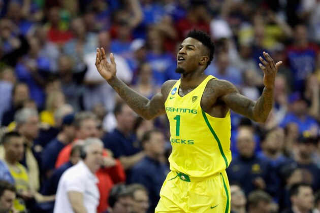 KANSAS CITY, MO - MARCH 23:  Jordan Bell #1 of the Oregon Ducks reacts in the second half against the Michigan Wolverines during the 2017 NCAA Men's Basketball Tournament Midwest Regional at Sprint Center on March 23, 2017 in Kansas City, Missouri.  (Photo by Jamie Squire/Getty Images)