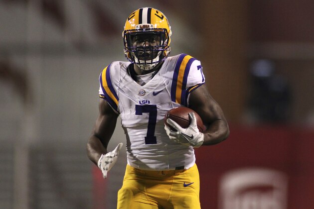 LSU's Leonard Fournette (7) rushes down the field during the first half of an NCAA college football game against Arkansas, Saturday, Nov. 12, 2016, in Fayetteville, Ark. (AP Photo/Samantha Baker)