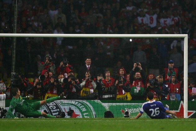 MOSCOW - MAY 21:  John Terry of Chelsea misses a penalty during the UEFA Champions League Final match between Manchester United and Chelsea at the Luzhniki Stadium on May 21, 2008 in Moscow, Russia.  (Photo by Alex Livesey/Getty Images)