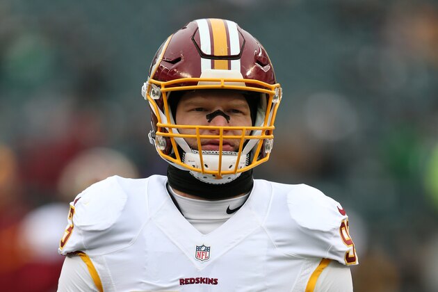 PHILADELPHIA, PA - DECEMBER 11:  Trent Murphy #93 of the Washington Redskins looks on before the game against the Philadelphia Eagles at Lincoln Financial Field on December 11, 2016 in Philadelphia Pennsylvania.  The Redskins defeated the Eagles 27-22.  (Photo by Rob Leiter via Getty Images)
