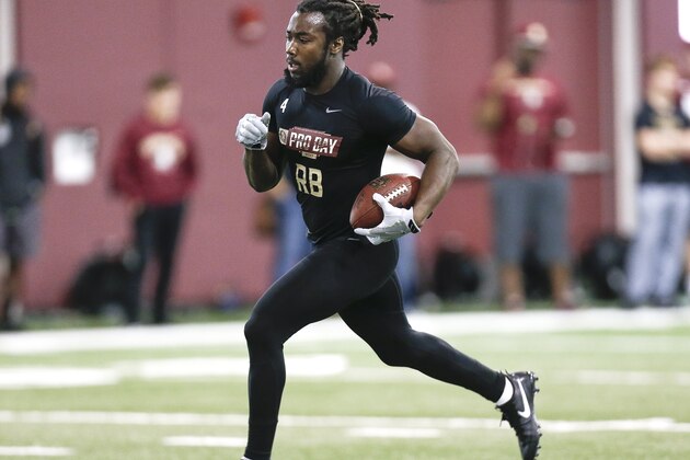TALLAHASSEE, FL - MARCH 28: Runningback Dalvin Cook works out for NFL Scouts and Coaches during Florida State Pro Day at the Dunlap Training Facility on the campus of FSU on March 28, 2017 in Tallahassee, Florida. (Photo by Don Juan Moore/Getty Images)