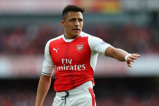 LONDON, ENGLAND - APRIL 02: Alexis Sanchez of Arsenal during the Premier League match between Arsenal and Manchester City at Emirates Stadium on April 2, 2017 in London, England. (Photo by Catherine Ivill - AMA/Getty Images)