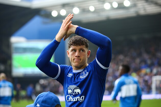 LIVERPOOL, ENGLAND - APRIL 09: Ross Barkley of Everton applauds during the Premier League match between Everton and Leicester City at Goodison Park on April 9, 2017 in Liverpool, England. (Photo by Robbie Jay Barratt - AMA/Getty Images)