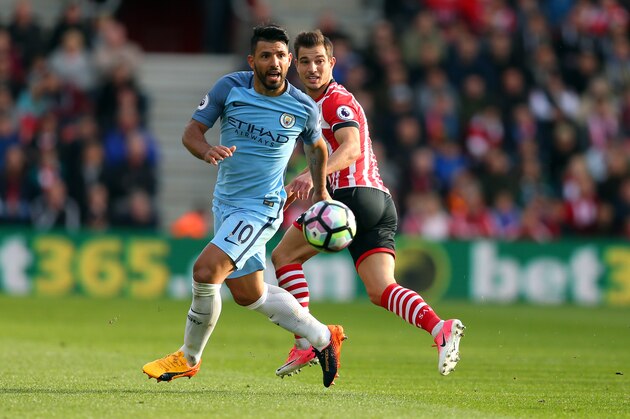 SOUTHAMPTON, ENGLAND - APRIL 15: Sergio Aguero of Manchester City and Cedric Soares of Southampton during the Premier League match between Southampton and Manchester City at St Mary's Stadium on April 15, 2017 in Southampton, England. (Photo by Catherine Ivill - AMA/Getty Images)