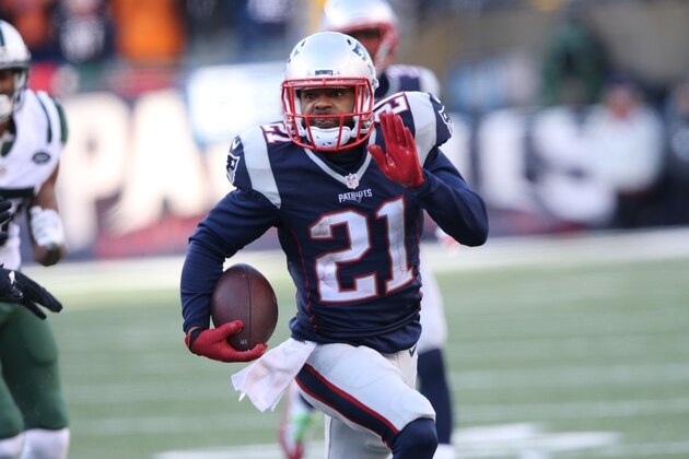FOXBORO, MA - DECEMBER 24: Cornerback Malcolm Butler #21 of the New England Patriots has an Interception against the New York Jets at Gillette Stadium on December 24, 2016 in Foxboro, Massachusetts. (Photo by Al Pereira/Getty Images)
