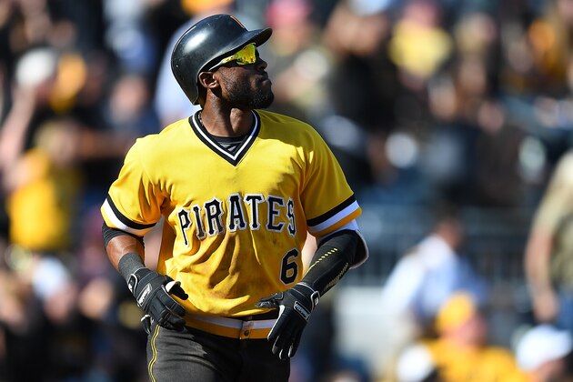 PITTSBURGH, PA - APRIL 09:  Starling Marte #6 of the Pittsburgh Pirates in action against the Atlanta Braves at PNC Park on April 9, 2017 in Pittsburgh, Pennsylvania. (Photo by Joe Sargent/Getty Images)
