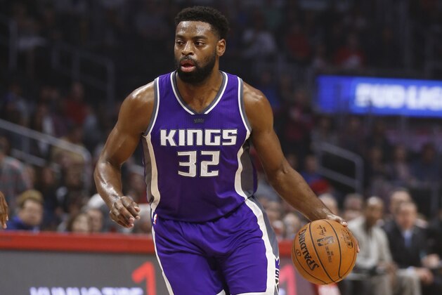 Sacramento Kings guard Tyreke Evans dribbles against the Los Angeles Clippers during the first half of an NBA basketball game, Sunday, March 26, 2017, in Los Angeles. (AP Photo/Danny Moloshok) Sacramento Kings guard Tyreke Evans dribbles against the Los Angeles Clippers during the first half of an NBA basketball game, Sunday, March 26, 2017, in Los Angeles. (AP Photo/Danny Moloshok)