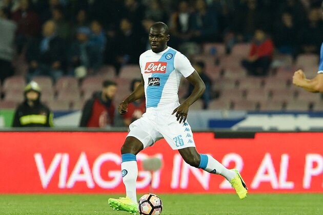 NAPLES, ITALY - APRIL 05:  Kalidou Koulibaly of SSC Napoli in action during the TIM Cup match between SSC Napoli and Juventus FC at Stadio San Paolo on April 5, 2017 in Naples, Italy.  (Photo by Francesco Pecoraro/Getty Images)