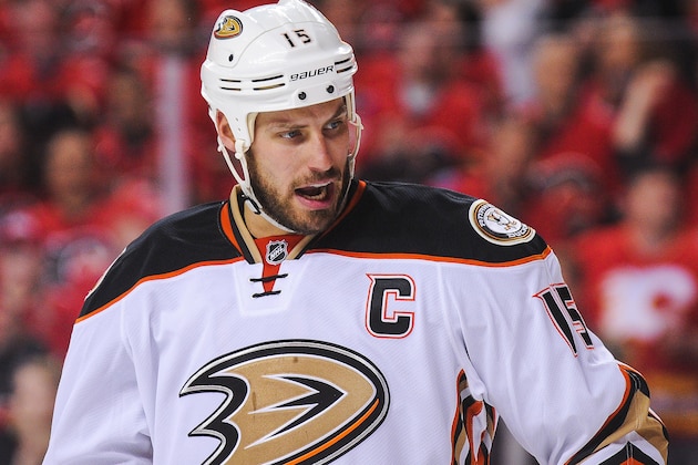 CALGARY, AB - APRIL 19: Ryan Getzlaf #15 of the Anaheim Ducks in action against the Calgary Flames in Game Four of the Western Conference First Round during the 2017 NHL Stanley Cup Playoffs at Scotiabank Saddledome on April 19, 2017 in Calgary, Alberta, Canada. (Photo by Derek Leung/Getty Images)