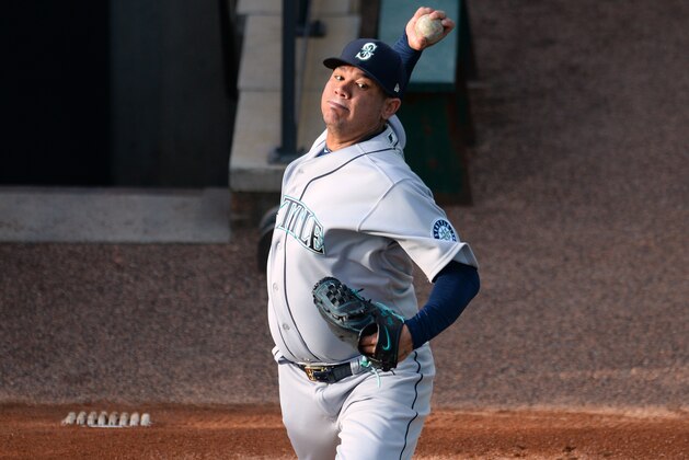 DETROIT, MI - APRIL 25:  Felix Hernandez #34 of the Seattle Mariners throws a warm-up pitch in the bullpen prior to the game against the Detroit Tigers at Comerica Park on April 25, 2017 in Detroit, Michigan. The Tigers defeated the Mariners 19-9.  (Photo by Mark Cunningham/MLB Photos via Getty Images)