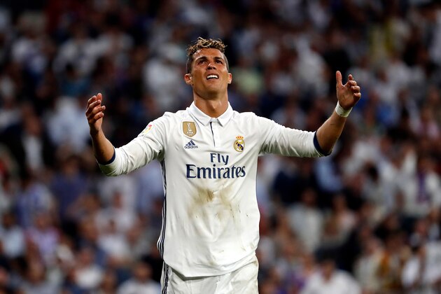 MADRID, SPAIN - APRIL 23: Cristiano Ronaldo of Real Madrid gestures during the La Liga match between Real Madrid CF and FC Barcelona at the Santiago Bernabeu stadium on April 23, 2017 in Madrid, Spain. (Photo by TF-Images/Getty Images)