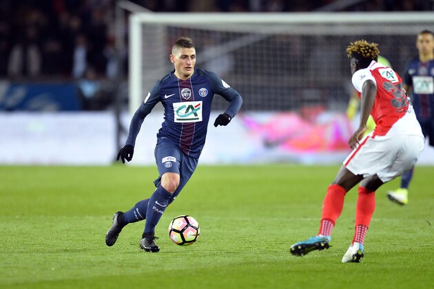 PARIS, FRANCE - APRIL 26:  Marco Verratti of Paris Saint-Germain runs with the ball during the French Cup Semi-Final match between Paris Saint-Germain and As Monaco at Parc des Princes on April 26, 2017 in Paris, France.  (Photo by Aurelien Meunier/Getty Images )