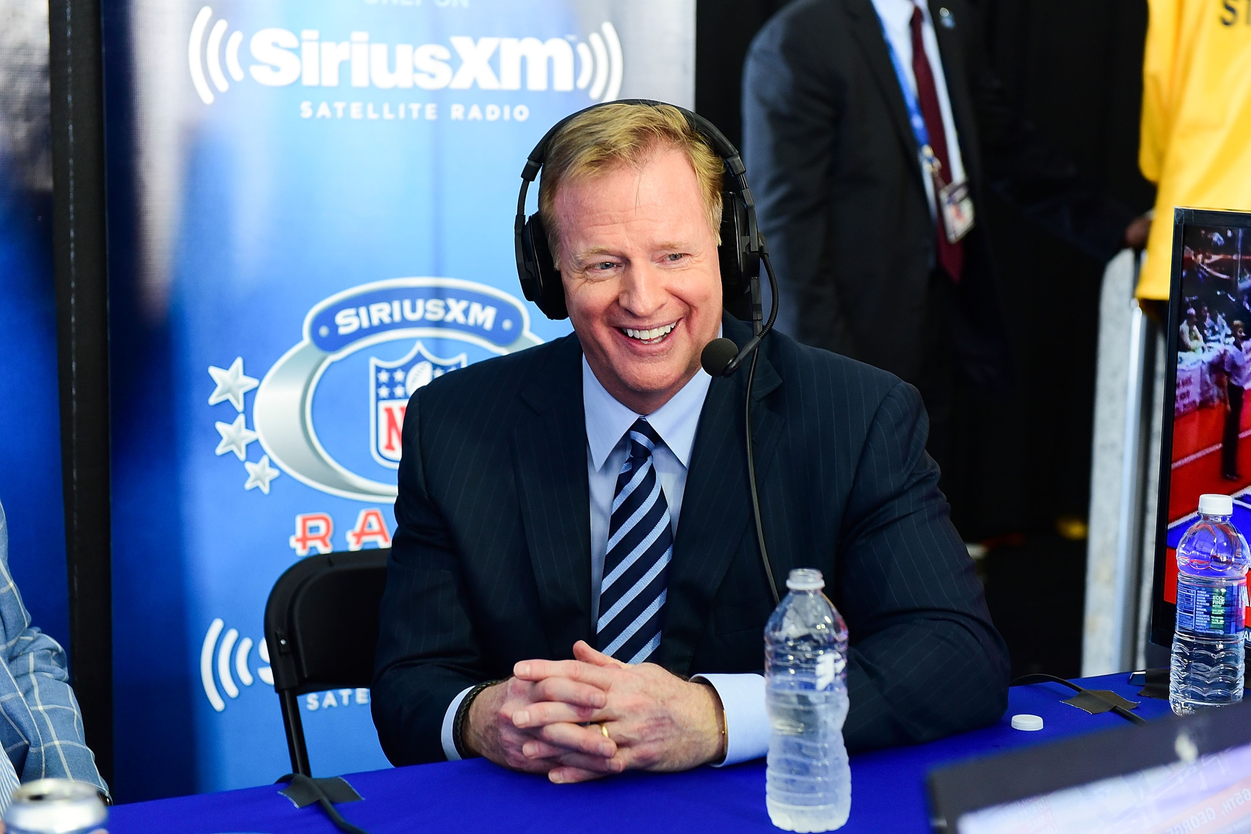 PHILADELPHIA, PA - APRIL 27: Commissioner of the National Football League, Roger Goodell visits SiriusXM NFL Radio during the first round of the 2017 NFL Draft at Philadelphia Museum of Art on April 27, 2017 in Philadelphia, Pennsylvania. (Photo by Lisa Lake/Getty Images for SiriusXM) PHILADELPHIA, PA - APRIL 27: Commissioner of the National Football League, Roger Goodell visits SiriusXM NFL Radio during the first round of the 2017 NFL Draft at Philadelphia Museum of Art on April 27, 2017 in Philadelphia, Pennsylvania. (Photo by Lisa Lake/Getty Images for SiriusXM)
