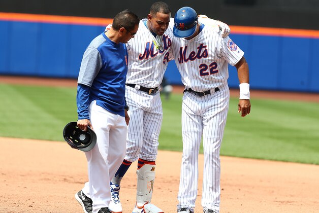 NEW YORK, NY - APRIL 27:  Yoenis Cespedes #52 of the New York Mets injures his hamstring after hitting a double in the fourth inning against the Atlanta Braves during their game at Citi Field on April 27, 2017 in New York City.  (Photo by Al Bello/Getty Images)