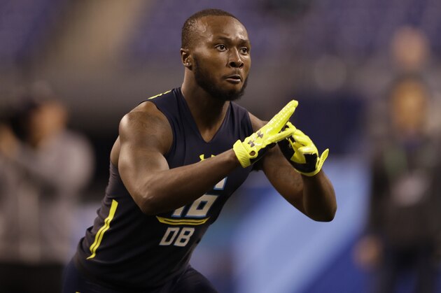 Temple defensive back Nate Hairston runs a drill at the NFL football scouting combine Monday, March 6, 2017, in Indianapolis. (AP Photo/David J. Phillip)