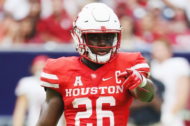 HOUSTON, TX - SEPTEMBER 03:  Brandon Wilson #26 of the Houston Cougars in action during their game against the Oklahoma Sooners during the Advocare Texas Kickoff at NRG Stadium on September 3, 2016 in Houston, Texas.  (Photo by Scott Halleran/Getty Images)