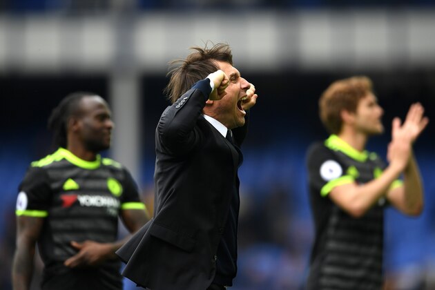 LIVERPOOL, ENGLAND - APRIL 30:  Antonio Conte, Manager of Chelsea celebrates after the Premier League match between Everton and Chelsea at Goodison Park on April 30, 2017 in Liverpool, England.  (Photo by Laurence Griffiths/Getty Images)