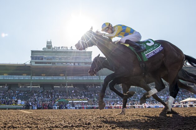ARCADIA, CA - NOVEMBER 05: Classic Empire #5, ridden by Julien Leparoux, wins the Sentient Jet Breeders' Cup Juvenile during day two of the 2016 Breeders' Cup World Championships at Santa Anita Park on November 5, 2016 in Arcadia, California. (Photo by Alex Evers/Eclipse Sportswire/Breeders Cup)