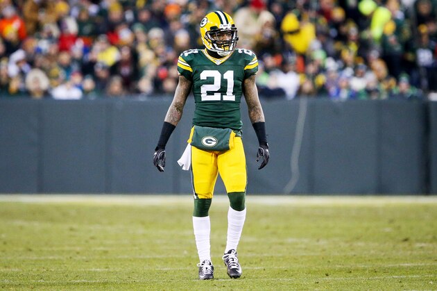 GREEN BAY, WI - DECEMBER 11:  Ha Ha Clinton-Dix #21 of the Green Bay Packers plays safety in the second quarter against the Seattle Seahawks at Lambeau Field on December 11, 2016 in Green Bay, Wisconsin. (Photo by Dylan Buell/Getty Images)