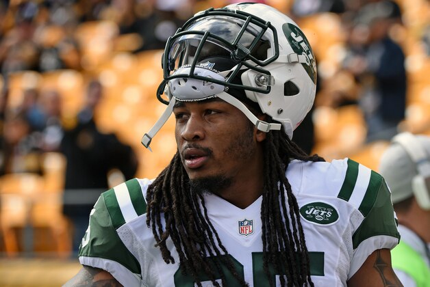 PITTSBURGH, PA - OCTOBER 09: Safety Calvin Pryor #25 of the New York Jets looks on from the field before a game against the Pittsburgh Steelers at Heinz Field on October 9, 2016 in Pittsburgh, Pennsylvania. The Steelers defeated the Jets 31-13.  (Photo by George Gojkovich/Getty Images)