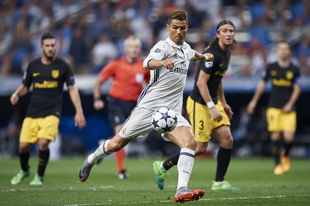MADRID, SPAIN - MAY 02:  Cristiano Ronaldo of Real Madrid shoots to goal during the UEFA Champions League Semi Final first leg match between Real Madrid CF and Club Atletico de Madrid at Estadio Santiago Bernabeu on May 2, 2017 in Madrid, Spain.  (Photo by fotopress/Getty Images)