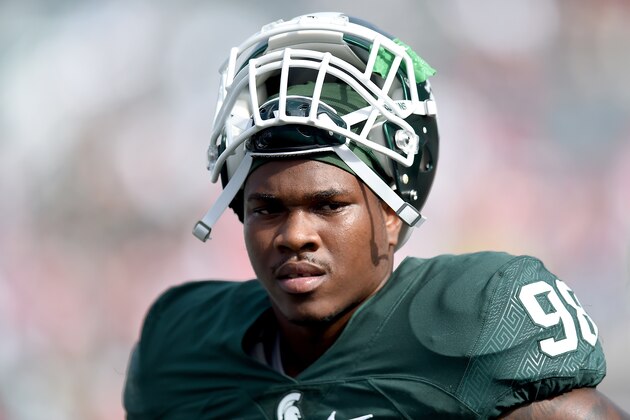 EAST LANSING, MI - SEPTEMBER 24: Demetrius Cooper #98 of the Michigan State Spartans warms up before the game against the Wisconsin Badgers at Spartan Stadium on September 24, 2016 in East Lansing, Michigan. (Photo by Bobby Ellis/Getty Images)