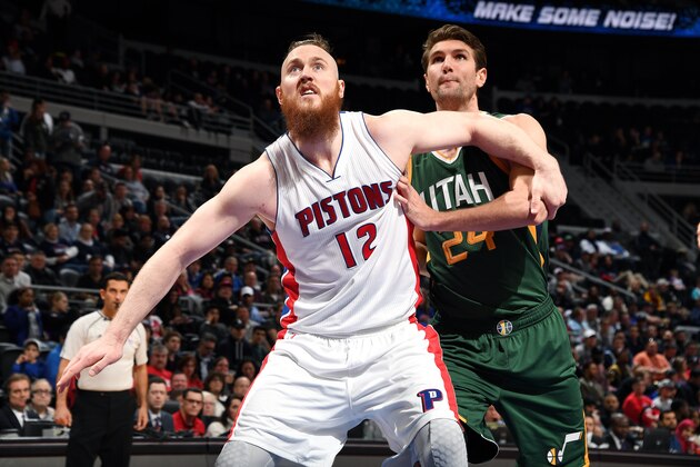 AUBURN HILLS, MI - MARCH 15: Aron Baynes #12 of the Detroit Pistons boxes out against Jeff Withey #24 of the Utah Jazz during the game on March 15, 2017 at The Palace of Auburn Hills in Auburn Hills, Michigan. NOTE TO USER: User expressly acknowledges and agrees that, by downloading and/or using this photograph, User is consenting to the terms and conditions of the Getty Images License Agreement. Mandatory Copyright Notice: Copyright 2017 NBAE (Photo by Chris Schwegler/NBAE via Getty Images)