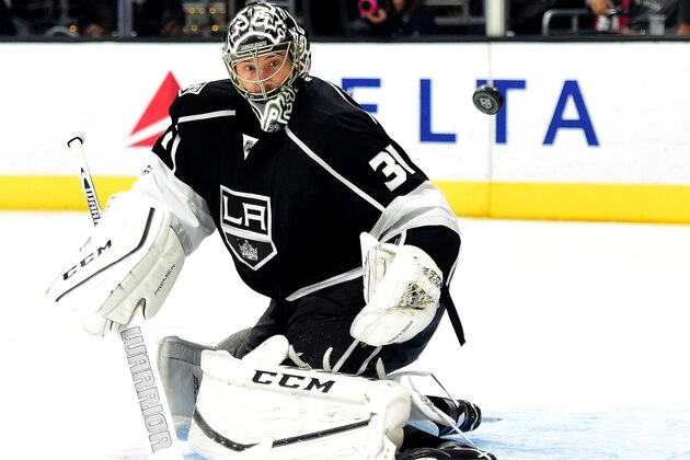 LOS ANGELES, CA - MARCH 23:  Ben Bishop #31 of the Los Angeles Kings makes a save on a shot from the Winnipeg Jets during the third period of a 5-2 Kings win at Staples Center on March 23, 2017 in Los Angeles, California.  (Photo by Harry How/Getty Images)