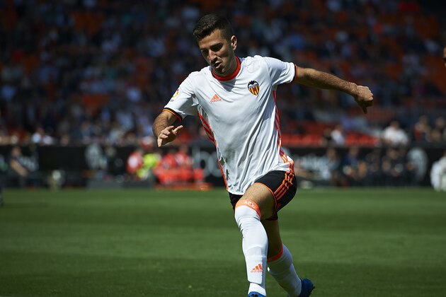 VALENCIA, SPAIN - MARCH 11:  Jose Luis Gaya of Valencia in action during the La Liga match between Valencia CF and Real Sporting de Gijon at Mestalla Stadium on March 11, 2017 in Valencia, Spain.  (Photo by fotopress/Getty Images)
