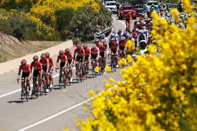 Team Lotto-Soudal leads the peloton during the third stage of the 100th Giro d'Italia, Tour of Italy, cycling race from Tortoli to Cagliari on May 7, 2017 in Sardinia.  / AFP PHOTO / Luk BENIES        (Photo credit should read LUK BENIES/AFP/Getty Images)