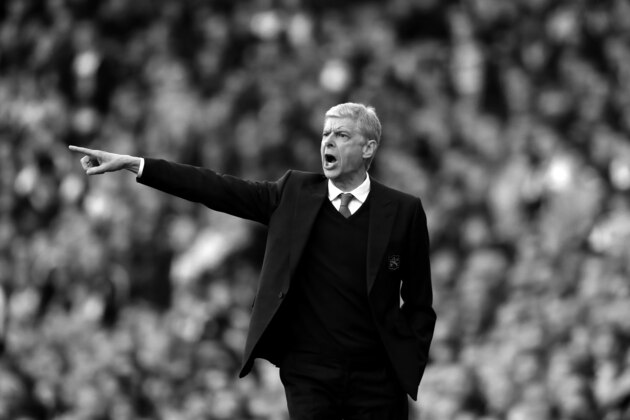 LONDON, ENGLAND - MAY 07:  (EDITORS NOTE: THIS IMAGE HAS BEEN CONVERTED TO BLACK & WHITE) Arsenal manager Arsene Wenger looks on during the Premier League match between Arsenal and Manchester United at Emirates Stadium on May 7, 2017 in London, England.  (Photo by Richard Heathcote/Getty Images)