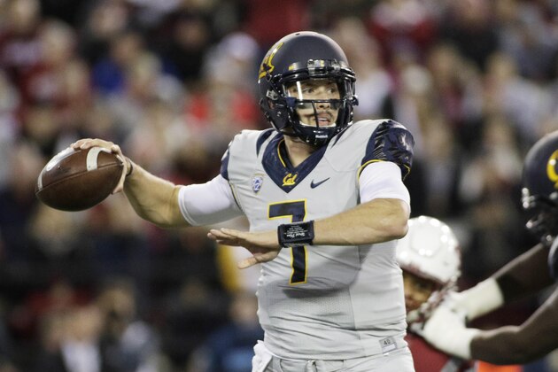 California quarterback Davis Webb throws a pass during the first half of an NCAA college football against Washington State game in Pullman, Wash., Saturday, Nov. 12, 2016. (AP Photo/Young Kwak)