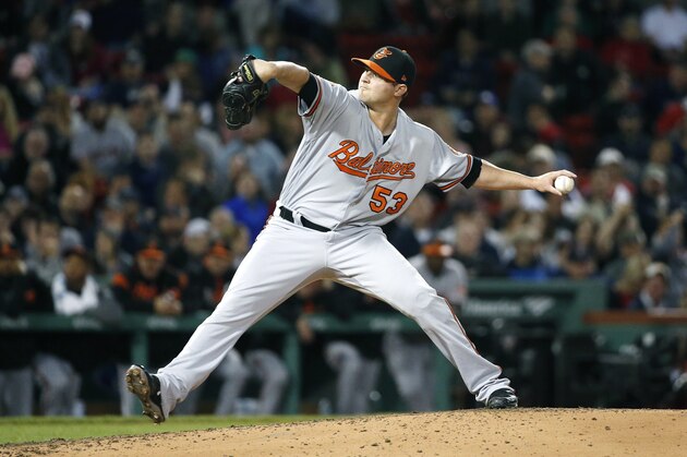 Baltimore Orioles' Zach Britton pitches during the eighth inning of a baseball game against the Boston Red Sox, Tuesday, May 2, 2017, in Boston. (AP Photo/Michael Dwyer)