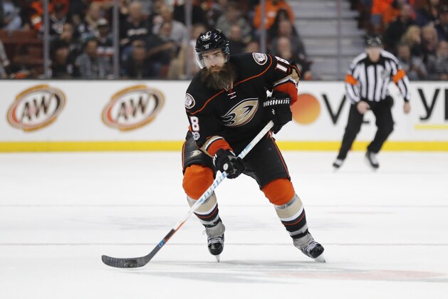 Anaheim Ducks' Patrick Eaves moves the puck during the second period of an NHL hockey game against the St. Louis Blues Wednesday, March 15, 2017, in Anaheim, Calif. (AP Photo/Jae C. Hong)