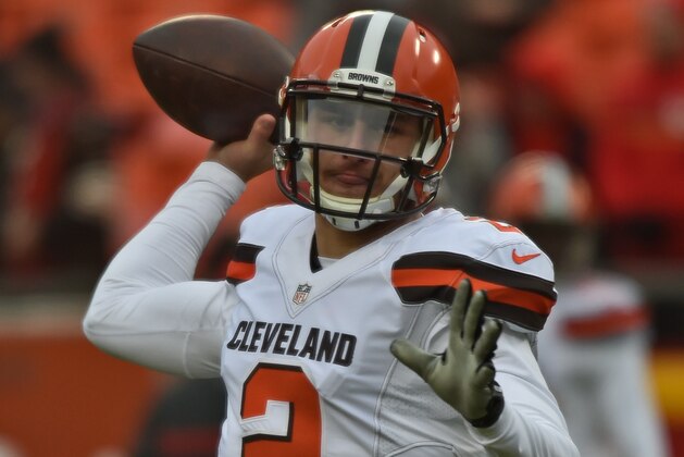KANSAS CITY, MO - DECEMBER 27:  Quarterback Johnny Manziel #2 of the Cleveland Browns warms up prior to a game against the Kansas City Chiefs on December 27, 2015 at Arrowhead Stadium in Kansas City, Missouri.  (Photo by Peter G. Aiken/Getty Images)