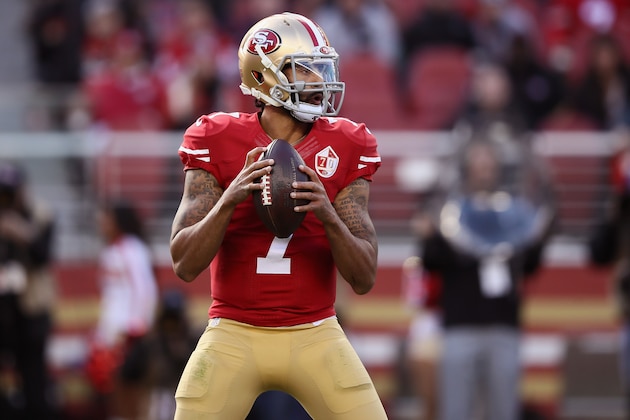 SANTA CLARA, CA - JANUARY 01: Colin Kaepernick #7 of the San Francisco 49ers drops back to pass against the Seattle Seahawks at Levi's Stadium on January 1, 2017 in Santa Clara, California.  (Photo by Ezra Shaw/Getty Images)