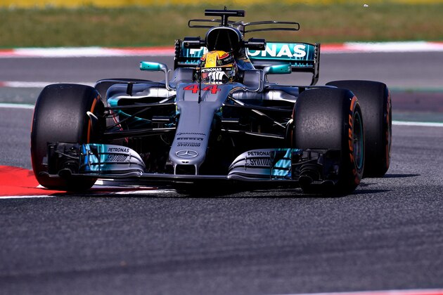 MONTMELO, SPAIN - MAY 12: Lewis Hamilton of Great Britain driving the (44) Mercedes AMG Petronas F1 Team Mercedes F1 WO8 on track during practice for the Spanish Formula One Grand Prix at Circuit de Catalunya on May 12, 2017 in Montmelo, Spain.  (Photo by Alex Caparros/Getty Images)