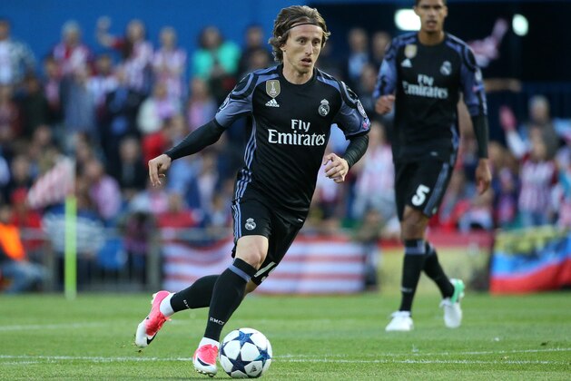 MADRID, SPAIN - MAY 10: Luka Modric of Real Madrid during the UEFA Champions League Semi Final second leg match between Club Atletico de Madrid and Real Madrid CF at Vicente Calderon Stadium on May 10, 2017 in Madrid, Spain. (Photo by Jean Catuffe/Getty Images,)